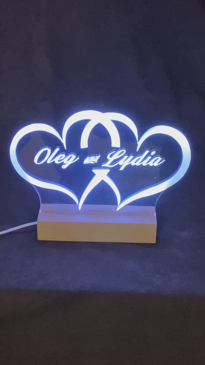 Personalisierte LED-Lichtlampe mit Zwei-Herzen-Design - Das perfekte Geschenk für Liebe und Verbindung